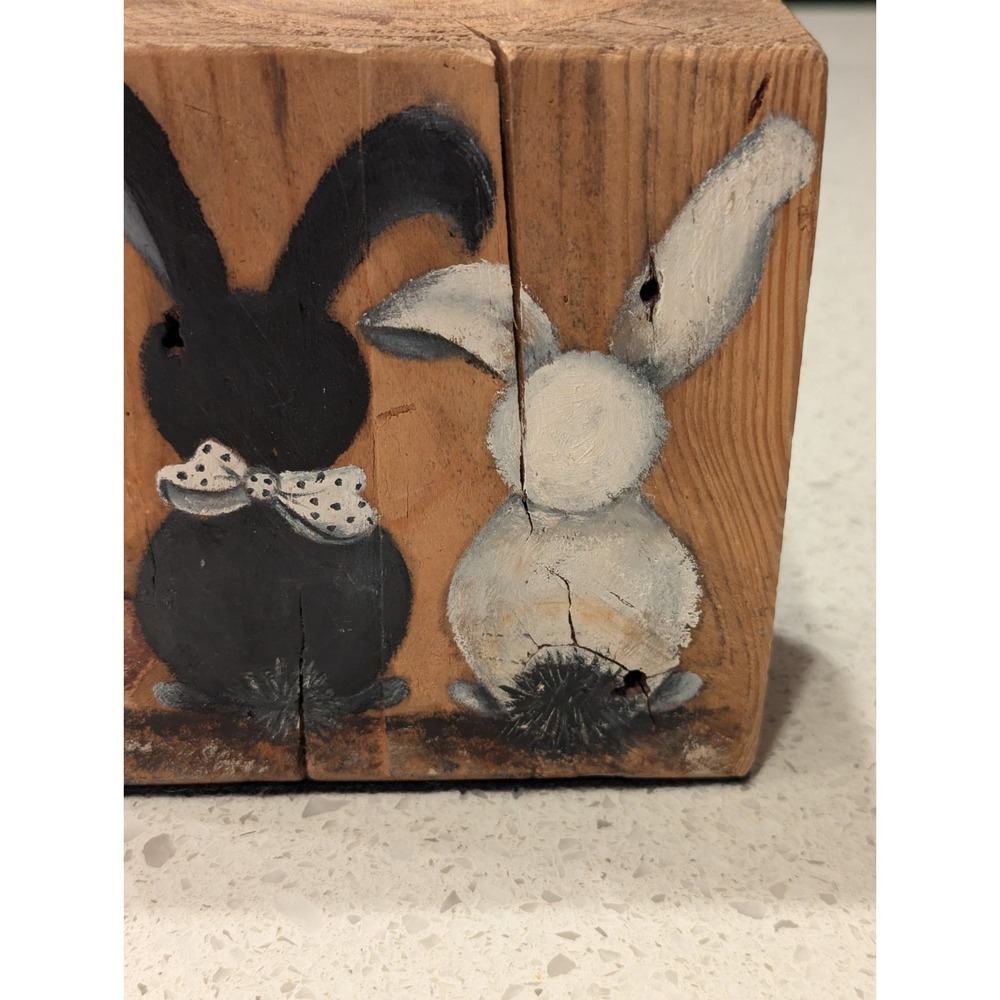 VTG HAND PAINTED BUNNY TABLE SHELF DECOR SPRING‎ EASTER RECLAIMED WOOD RUSTIC - Picture 4 of 11